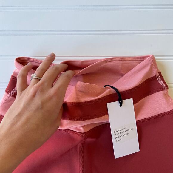 Revolve Iris & Ink S Cayenne Red Pink Stripe High Waist Full Pantaloni Legging - Picture 7 of 10